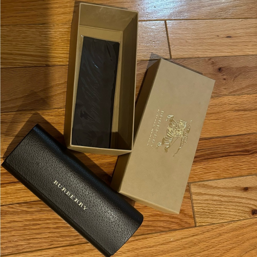 Burberry sunglasses case